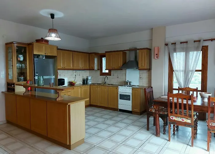 بيت للعطل The View In *